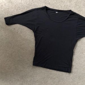 Black 3/4 sleeve t shirt